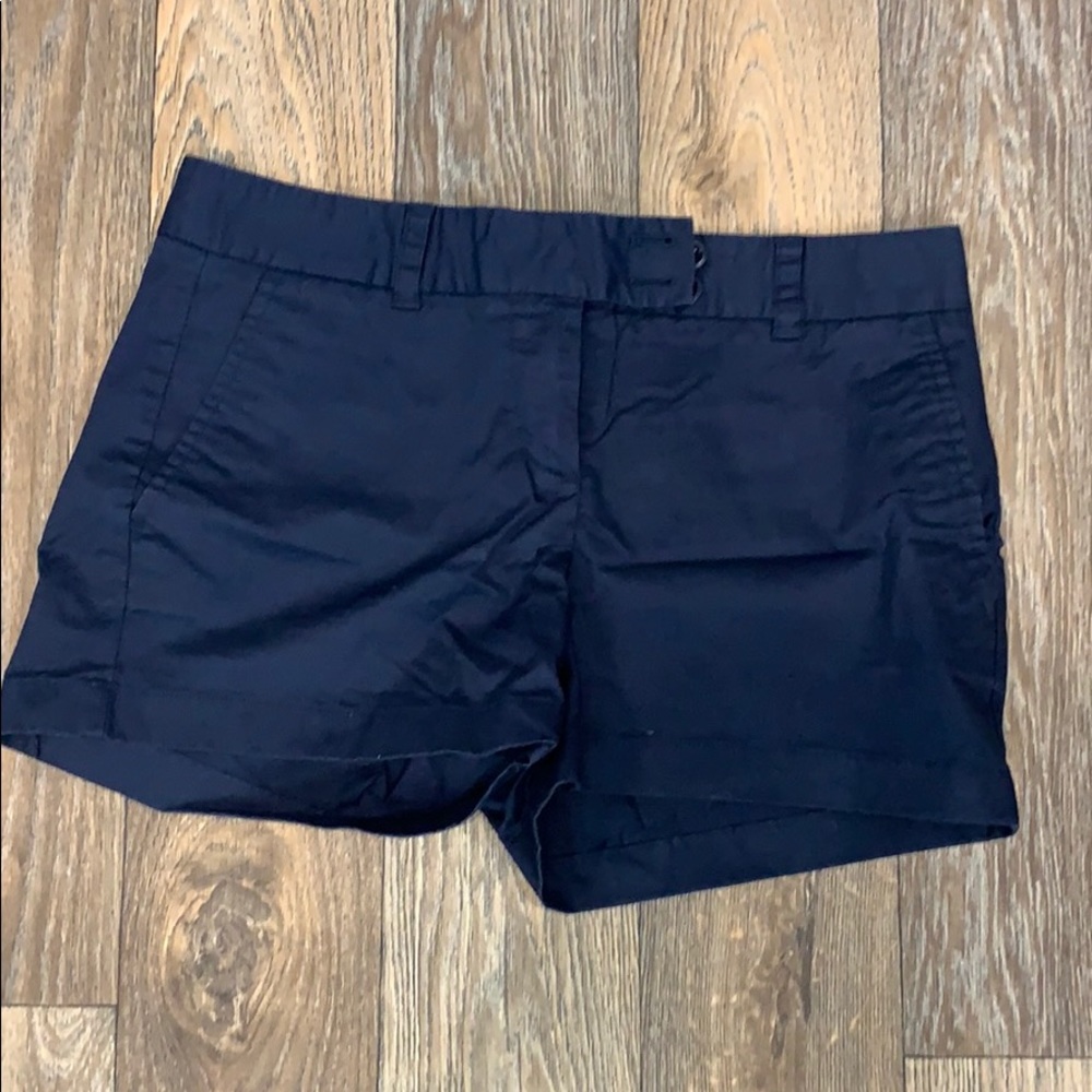 Navy blue Vineyard Vines shorts
